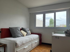 Sunny Private Bedrooms nearby Bois de Vincennes